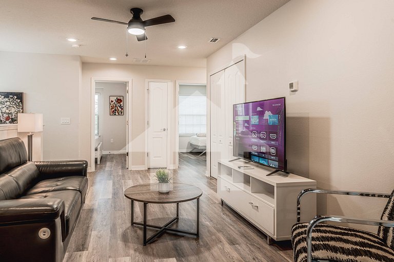 Vacation Home Near Disney - 5 Bedrooms