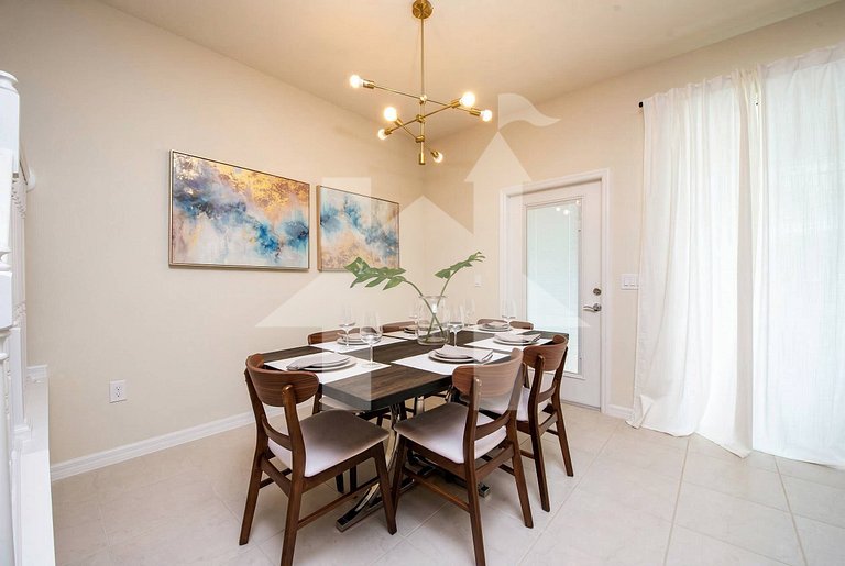 Vacation Home Near Disney - 5 Bedrooms