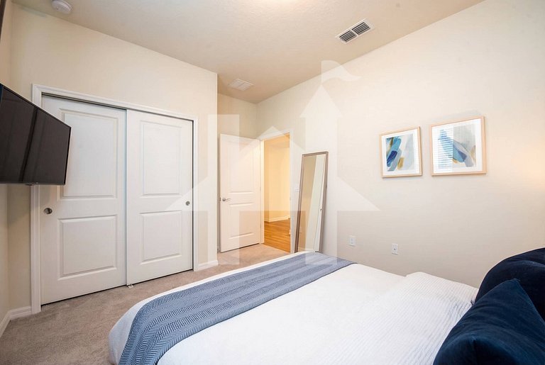 Vacation Home Near Disney - 5 Bedrooms