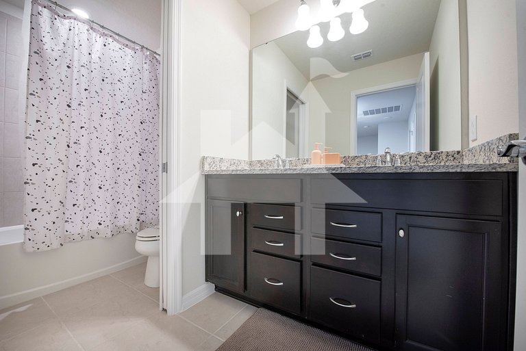 Vacation Home Near Disney - 5 Bedrooms