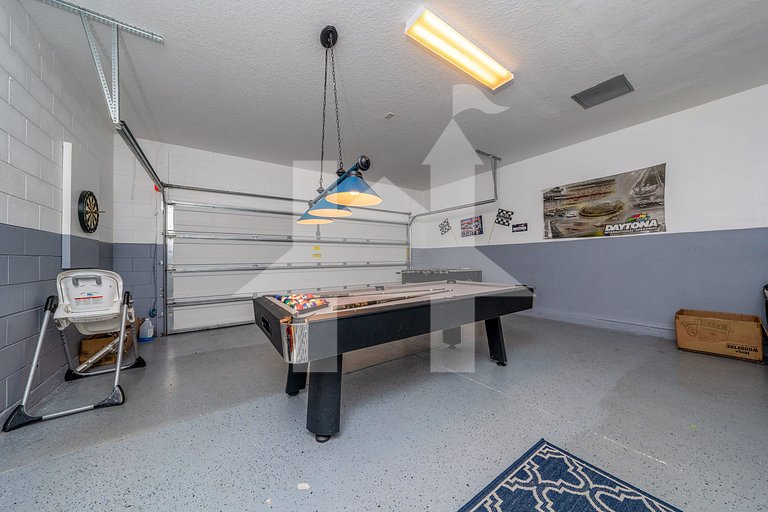 Vacation Home Near Disney - 7 Bedrooms