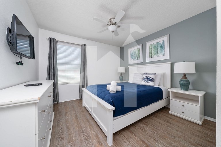 Vacation Home Near Disney - 7 Bedrooms