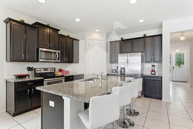 Vacation Home Near Disney - 4 Bedrooms