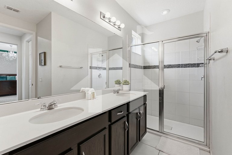 Vacation Home Near Disney - 4 Bedrooms