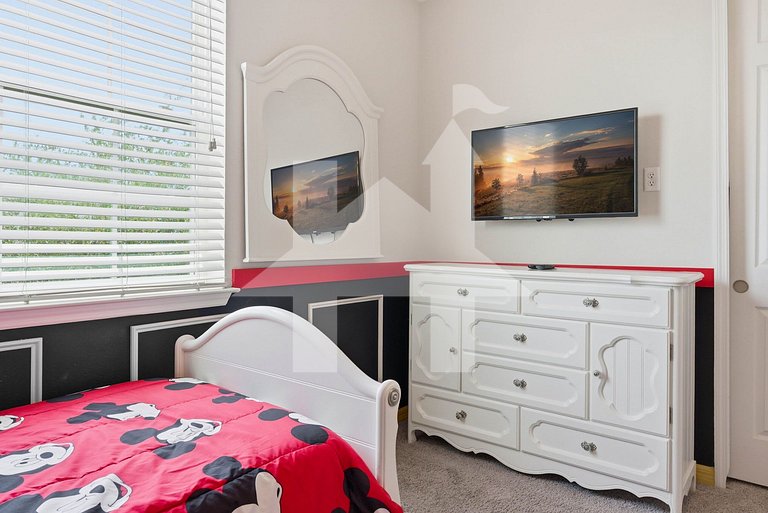 Vacation Home Near Disney - 4 Bedrooms