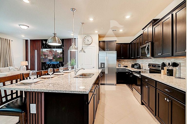Vacation Home Near Disney - 5 Bedrooms