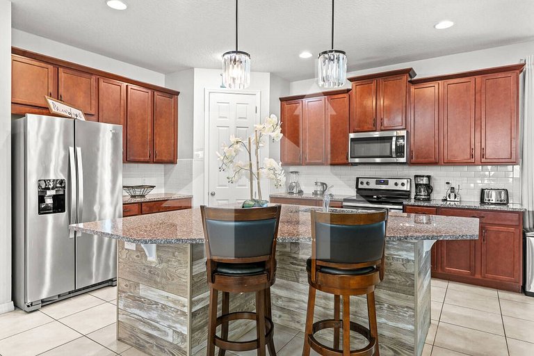 Vacation Home Near Disney - 5 Bedrooms
