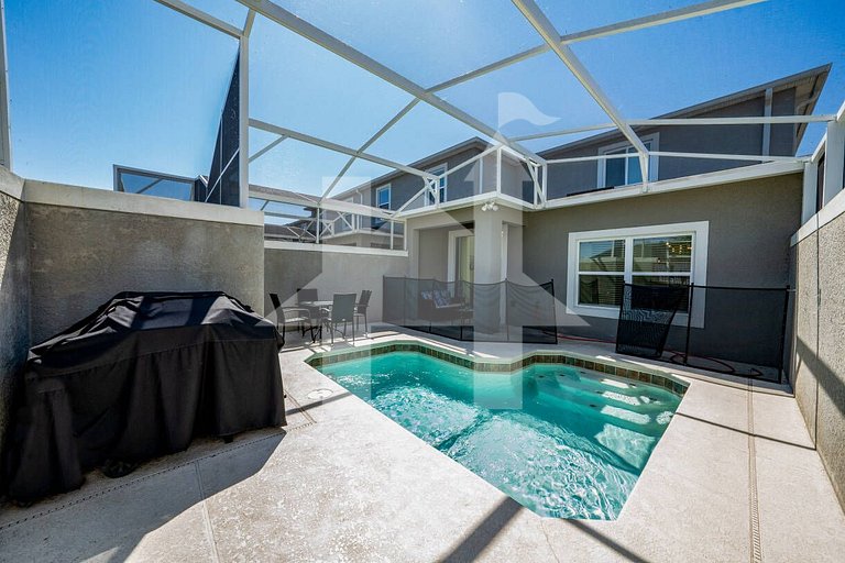 Vacation Home Near Disney - 5 Bedrooms