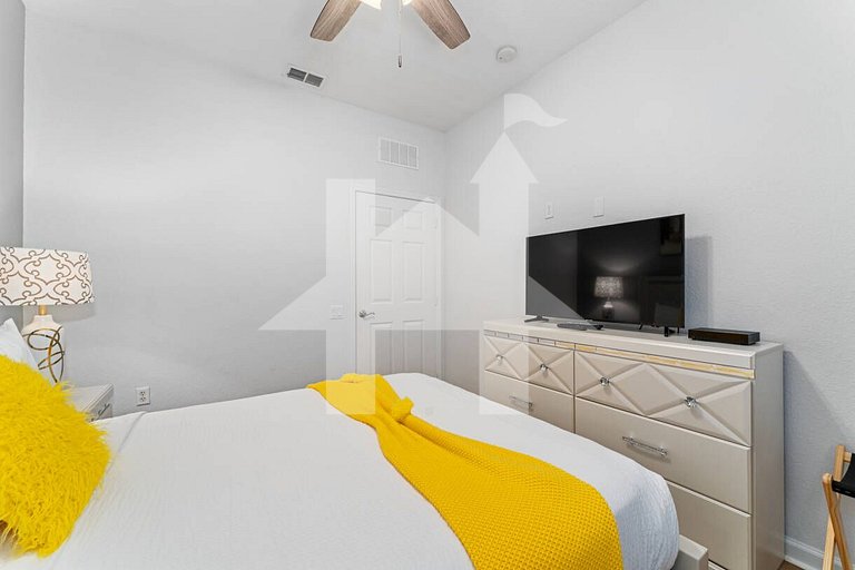 Vacation Home Near Disney - 3 Bedrooms