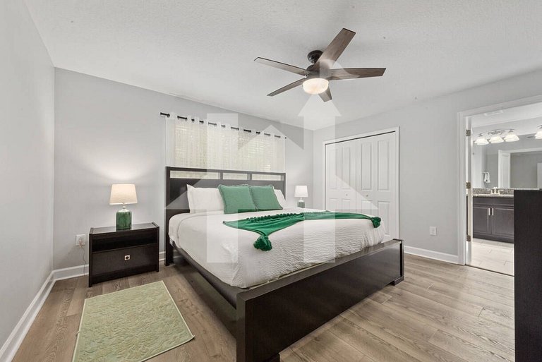 Vacation Home Near Disney - 4 Bedrooms