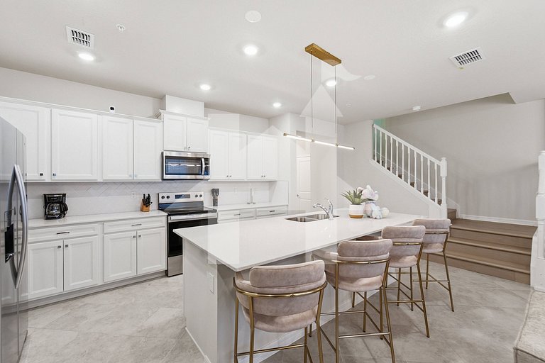 Vacation Home Near Disney - 5 Bedrooms