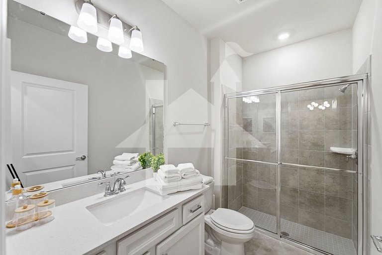 Vacation Home Near Disney - 5 Bedrooms