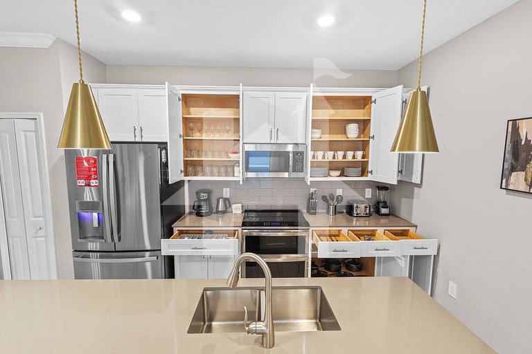 4BR Storey Lake Home Near Disney with Pool
