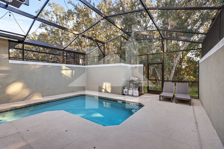 4BR Storey Lake Home Near Disney with Pool