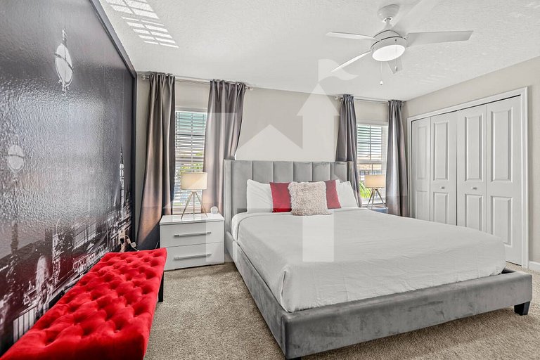 Vacation Home Near Disney - 4 Bedrooms