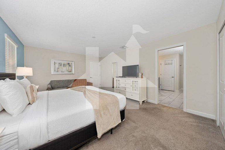 Vacation Home Near Disney - 6 Bedrooms