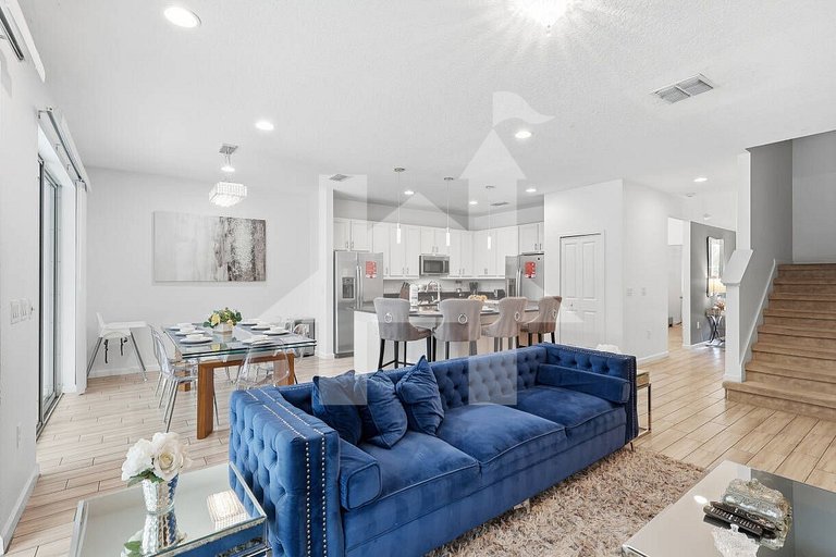 Vacation Home Near Disney - 8 Bedrooms